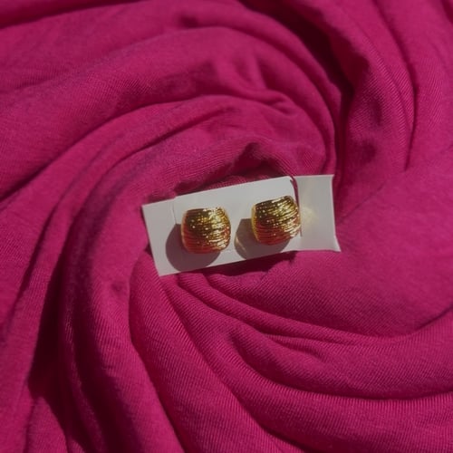 Gold textured earrings